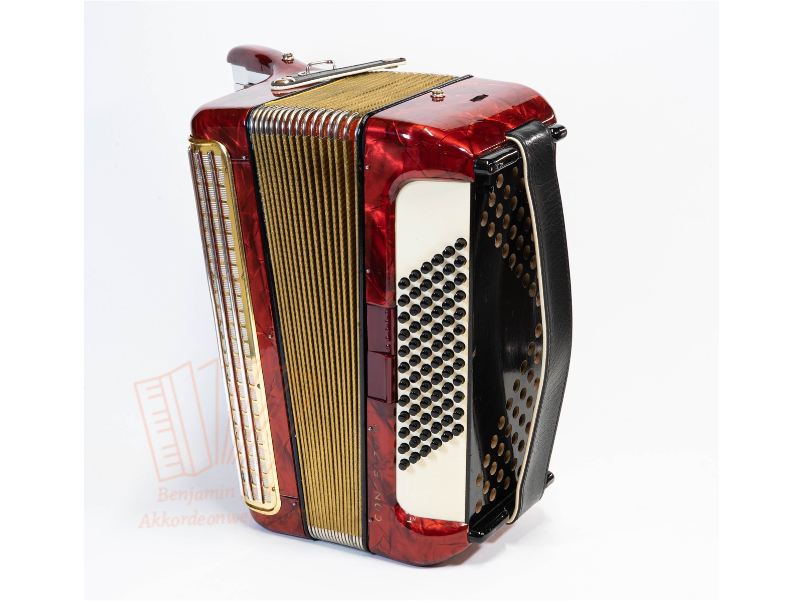 Akkordeon Hohner Concerto III  34/72/III/5/2 rot, gebraucht