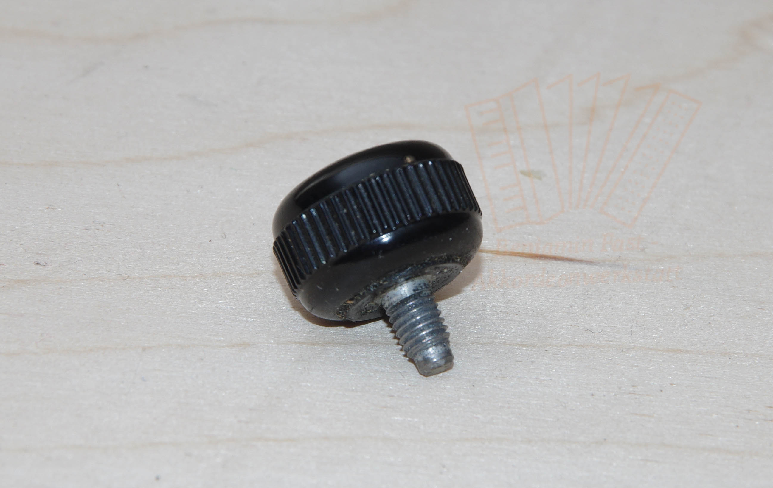 Fuß - Rändelschraube Hohner Atlantic, Pirola, Luica - gebraucht