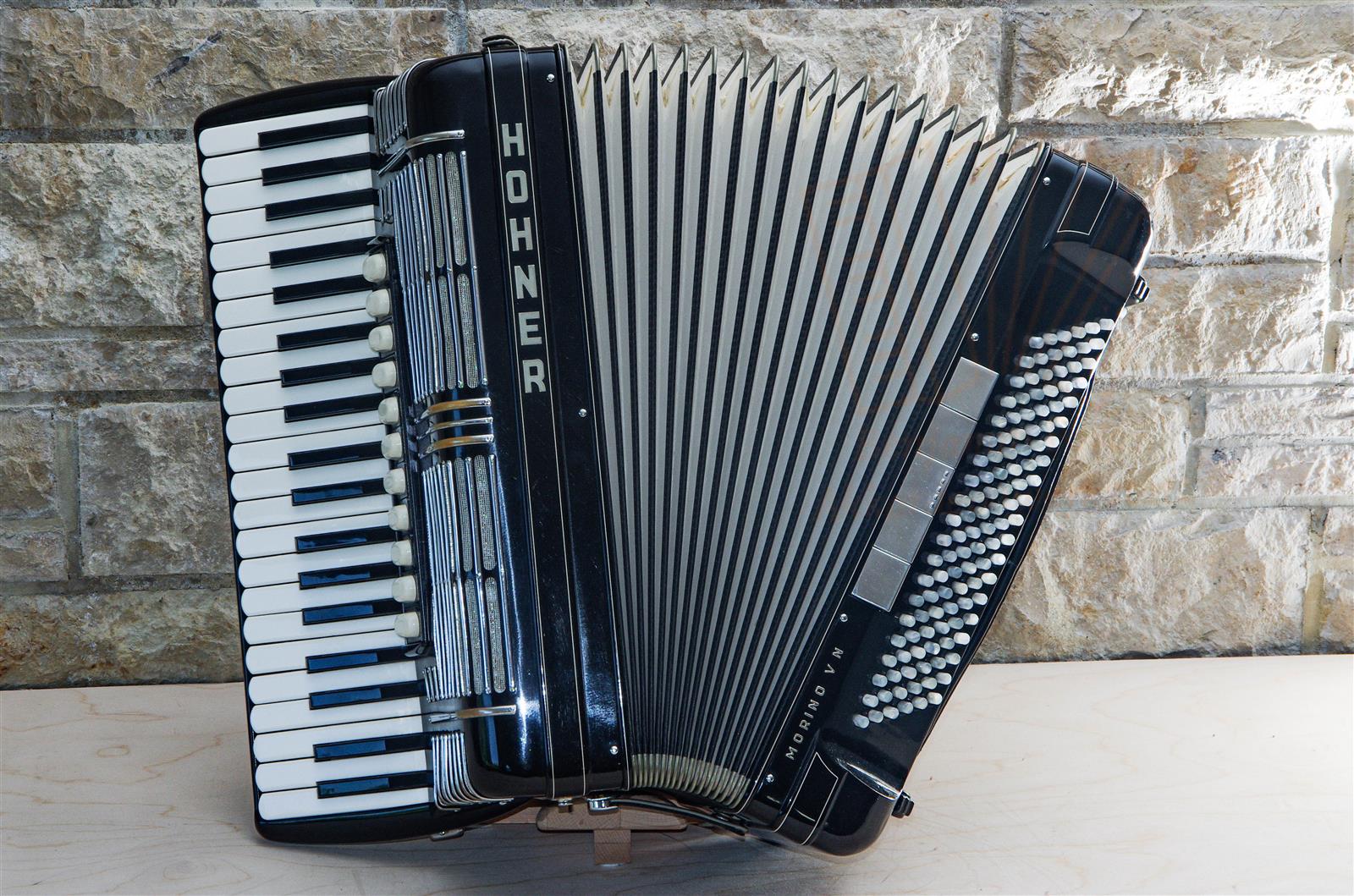 Akkordeon Hohner Morino V N - gebraucht