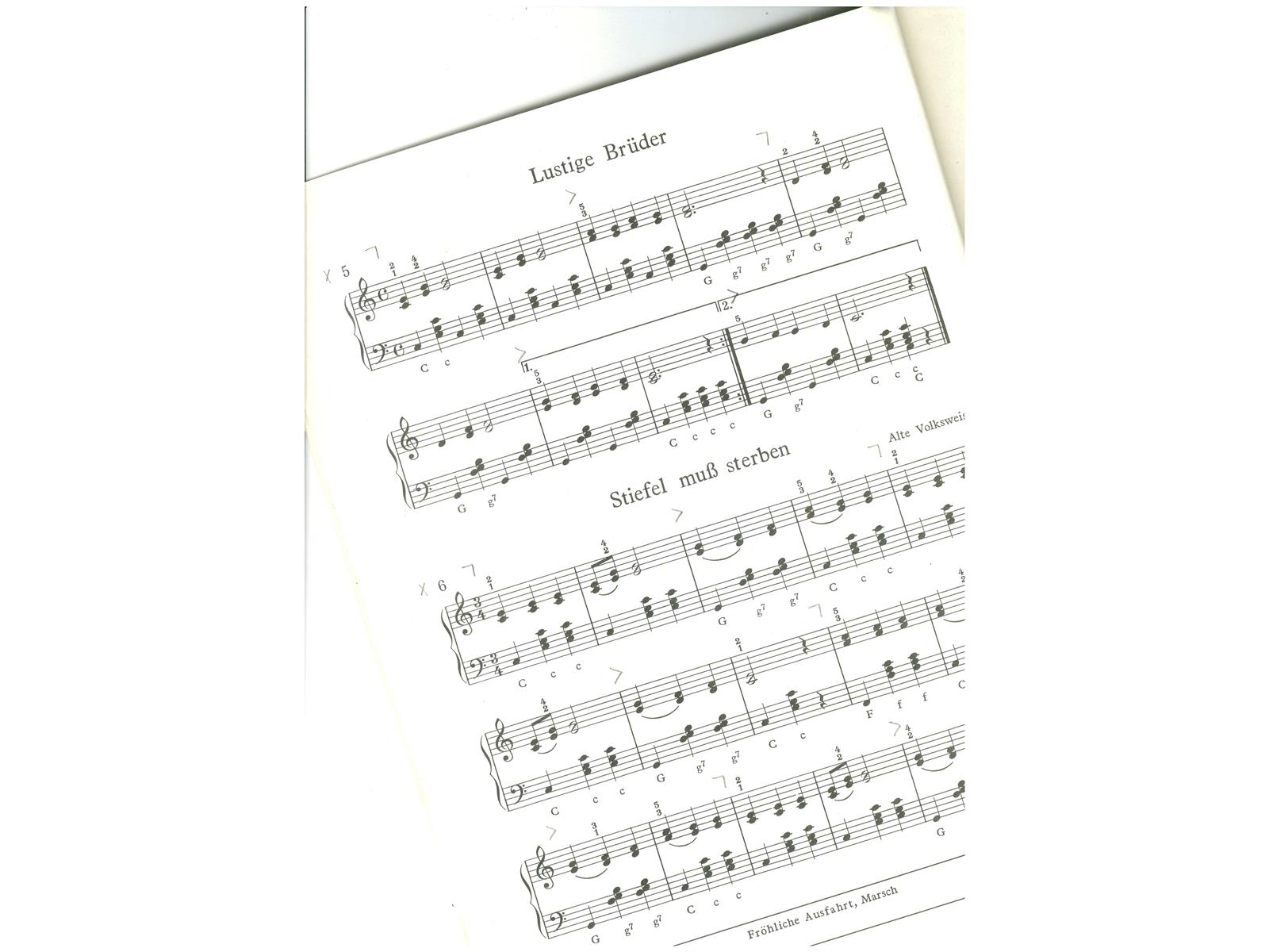 Neue Akkordeonschule Band 2 - Antiquariat Neue Akkordeonschule Band 2 - Antiquariat