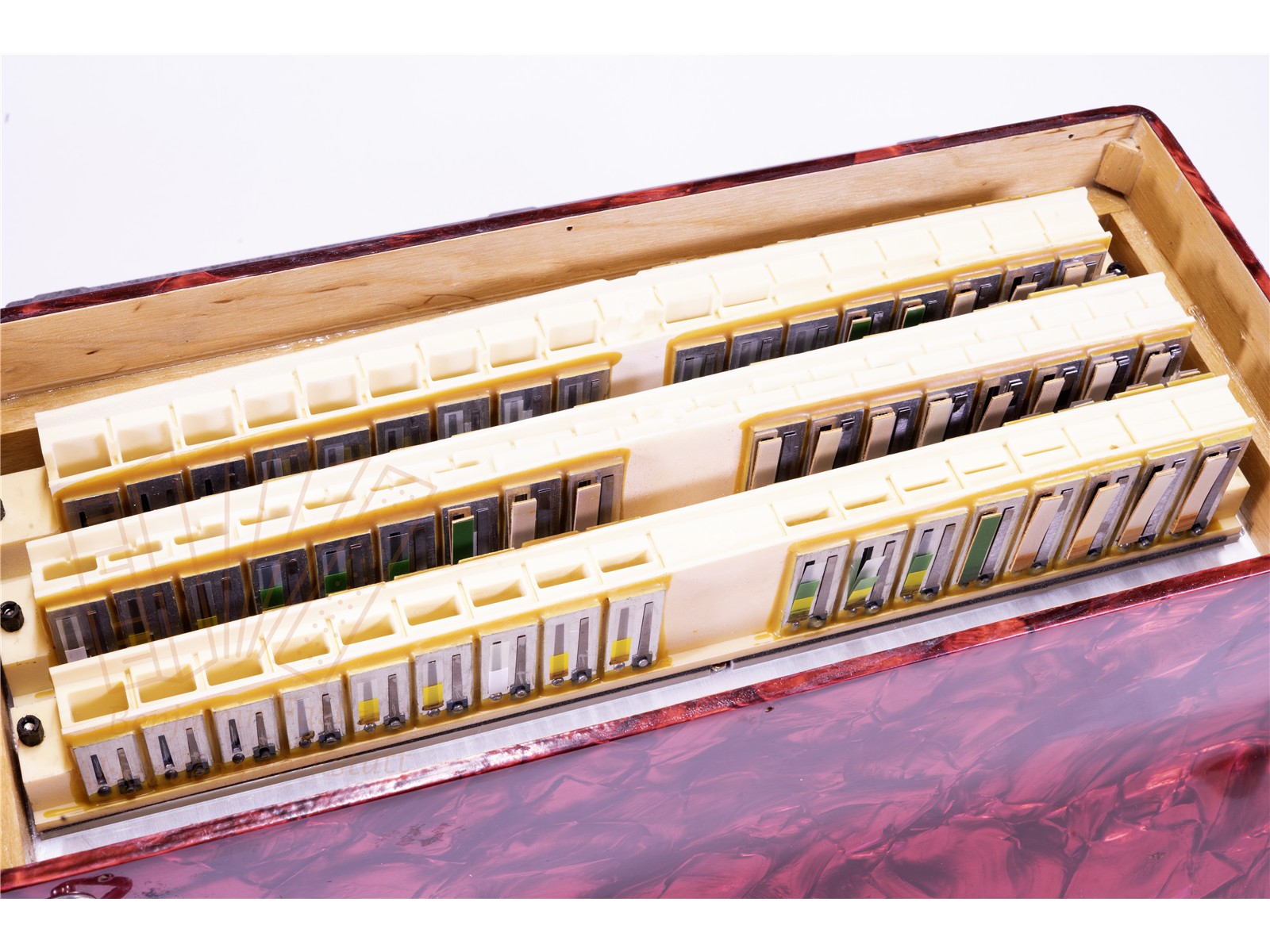 Akkordeon Weltmeister Caprice 34/80/III/5/3 rot - gebraucht