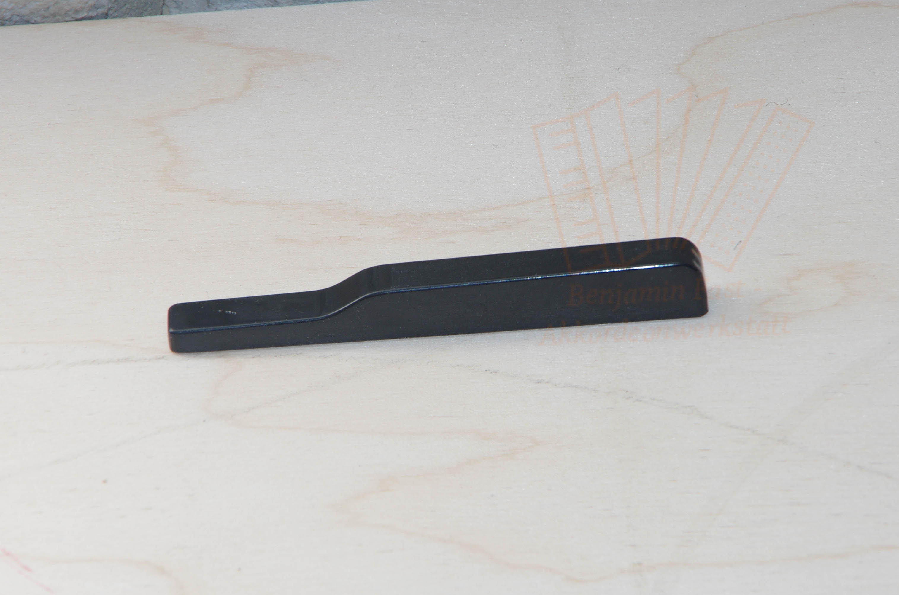Halbtontasten-Auflage schwarz L10cm - gebraucht Halbtontasten-Auflage schwarz L10cm - gebraucht
